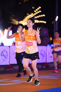 BIB: 200, 27628
                            <button type="button" onclick="openModal(23224205)" class="btn btn-primary btn-sm float-right btn-popup" data-toggle="modal" data-target=".modal-high-quality">
                        <i class="fas fa-shopping-cart"></i> Add to Cart
                    </button>
                                            <button type="button" onclick="isThisMe(23224205, true)" class="btn btn-success btn-sm float-right btn-popup btn-isme hidden" data-toggle="tooltip" data-placement="bottom" title="นี่คือรูปของคุณใช่ไหม คลิกที่นี่เพื่อเอาเข้าอัลบั้ม">
                        <i class="fas fa-plus"></i> Add to album
                    </button>
                    <button type="button" onclick="isThisMe(23224205, false)" class="btn btn-warning btn-sm float-right btn-popup btn-isnotme hidden">
                        <i class="fas fa-ban"></i> Remove from album
                    </button>